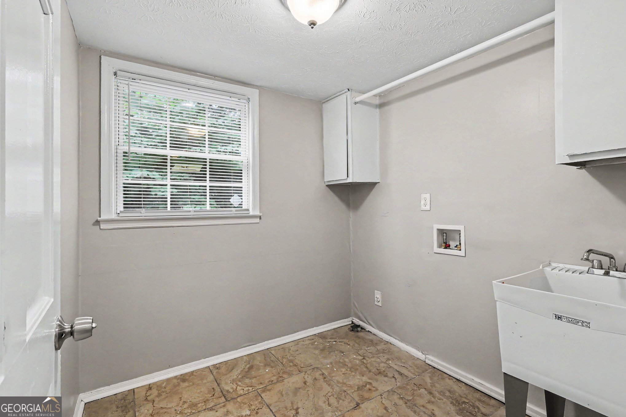 3348 Goldenchain Drive Property Photo 29