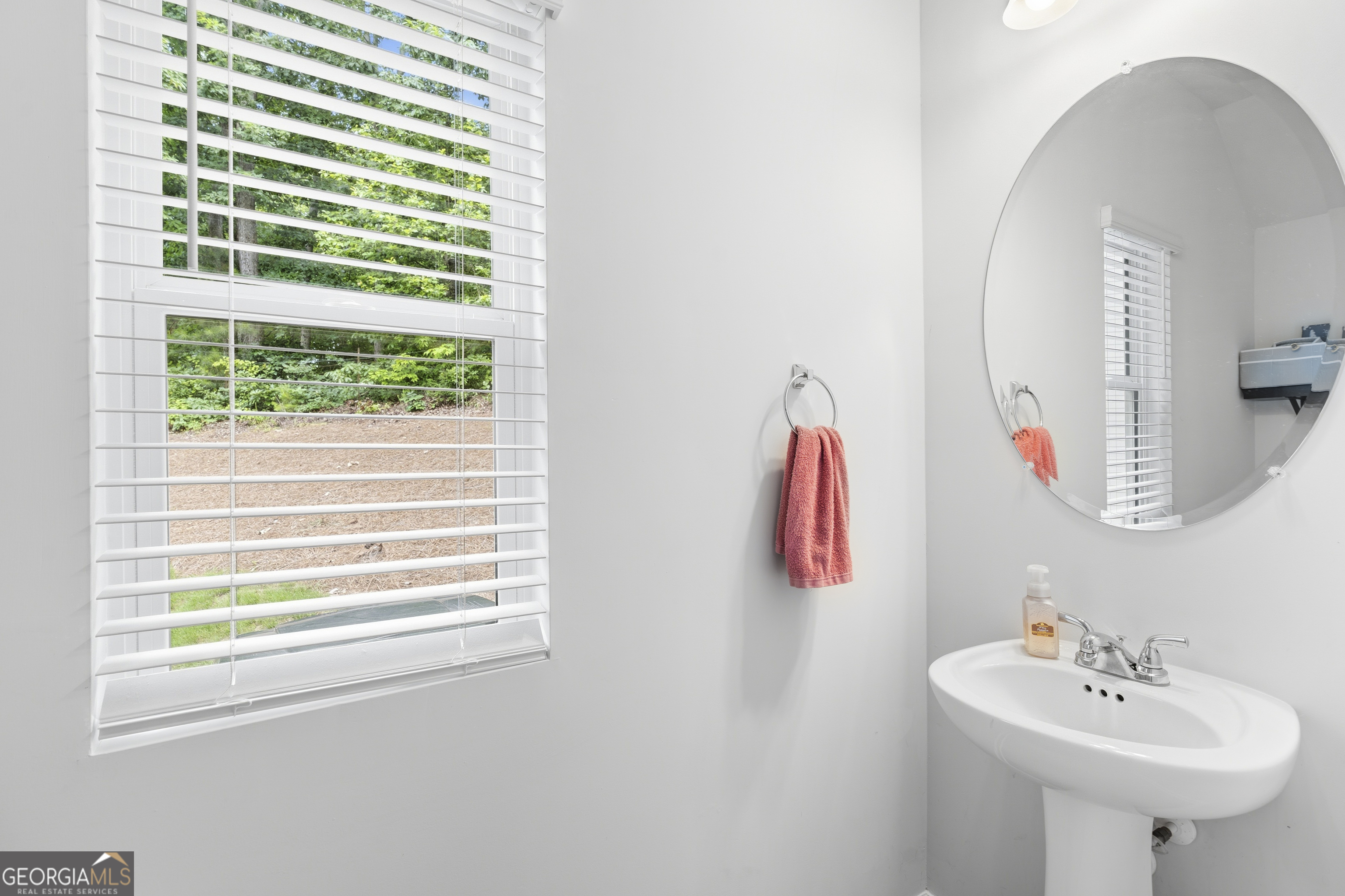 3657 Abbey Way Property Photo 14