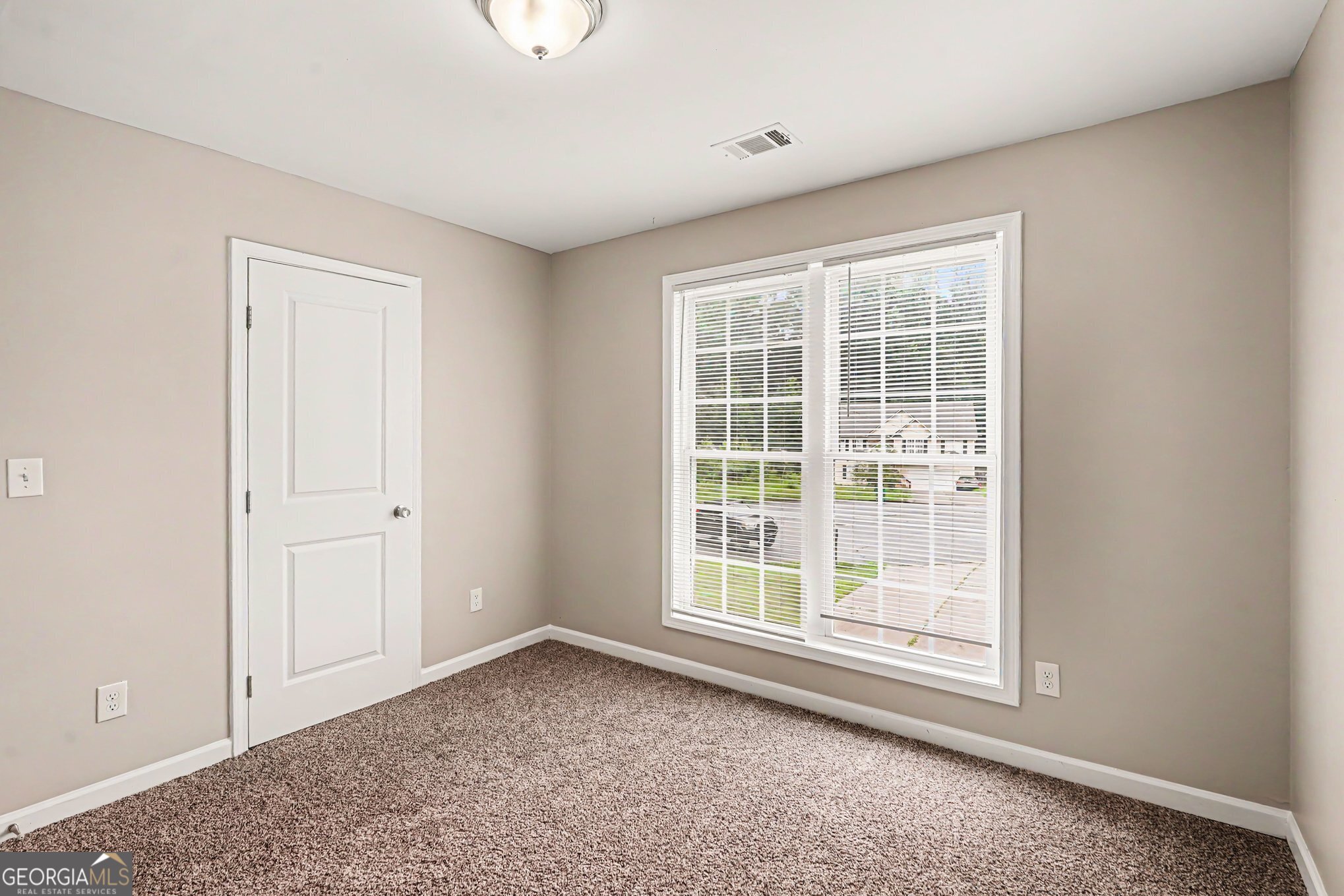 6749 Silver Maple Drive Property Photo 9