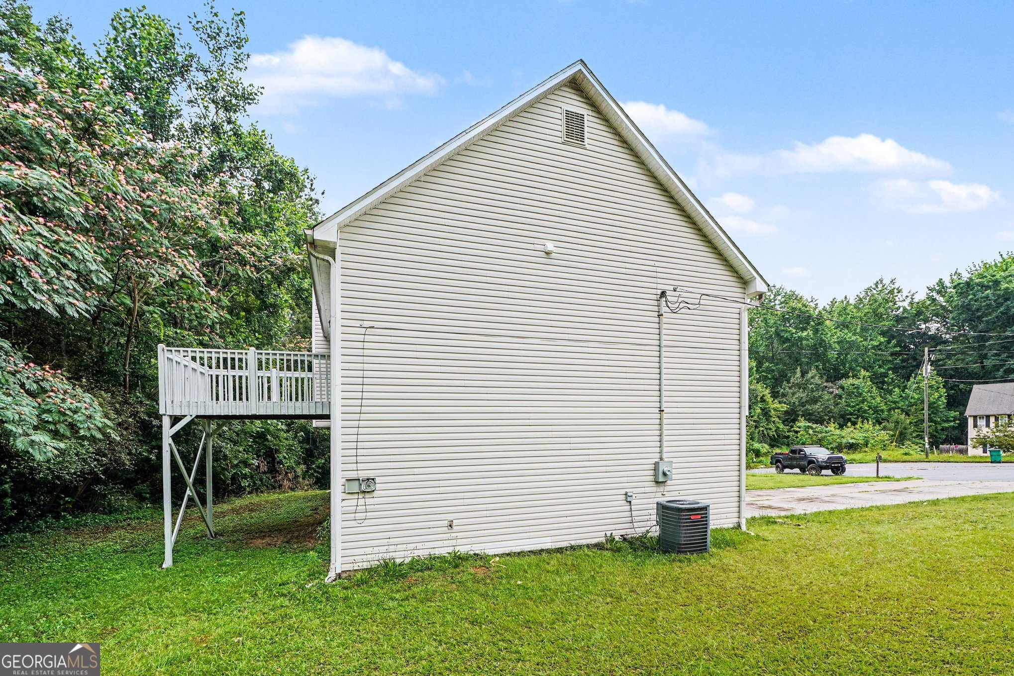 6749 Silver Maple Drive Property Photo 17
