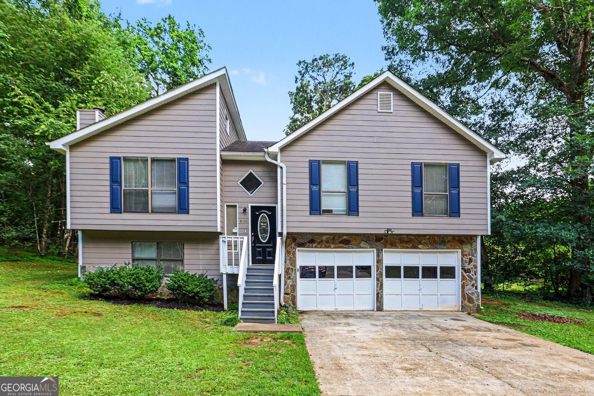 6085 Cowan Mill Road Property Photo 1
