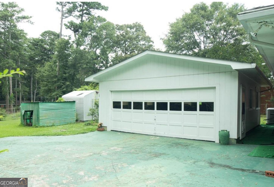 6811 Mayo Drive Property Photo 3