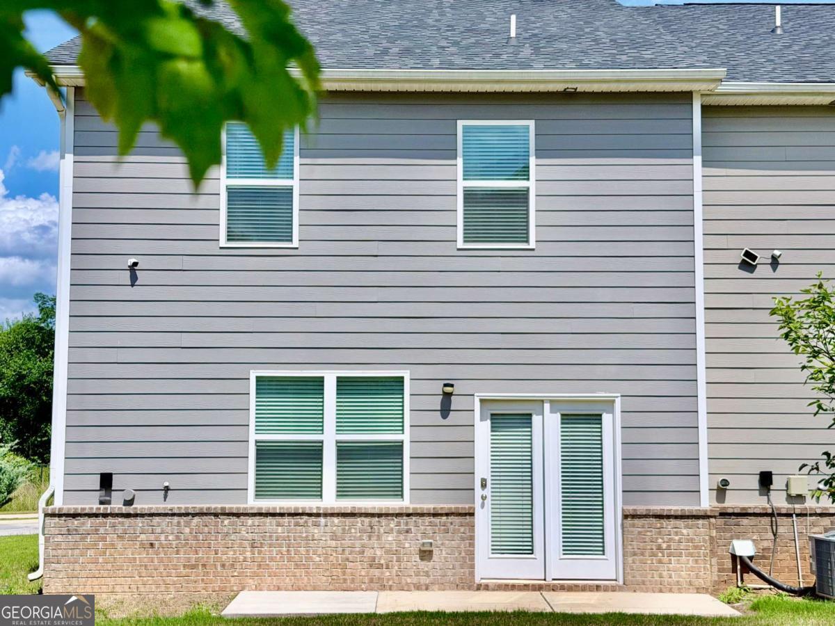 111 Hampton Circle Property Photo 32