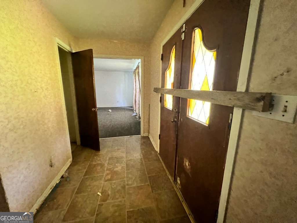 2460 Hallie Mill Road Property Photo 4