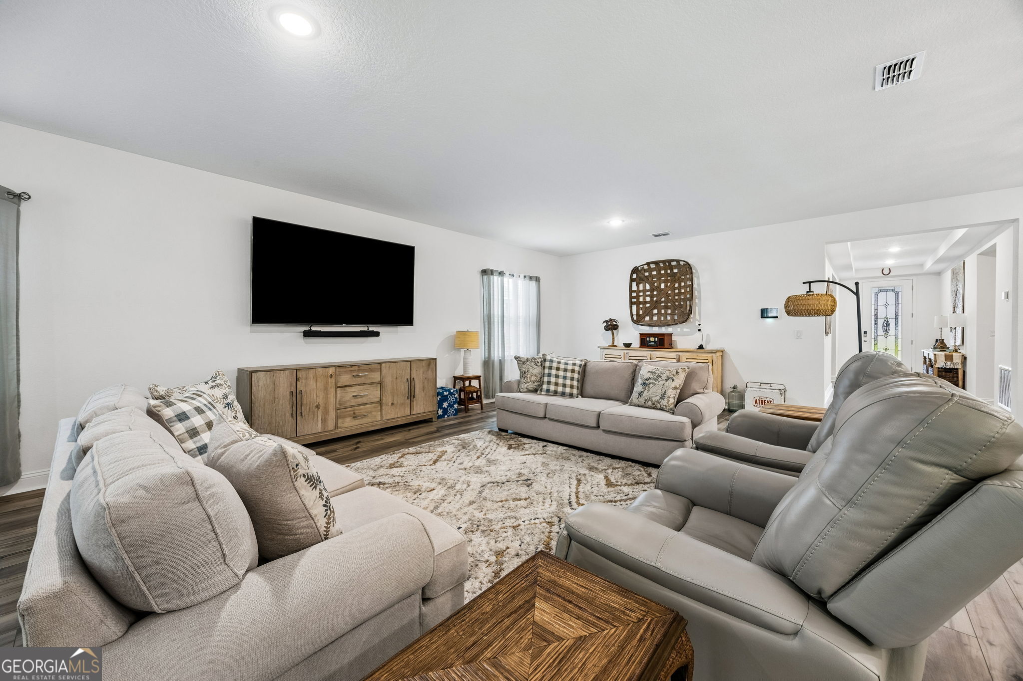 128 Breakwater Loop Property Photo 14