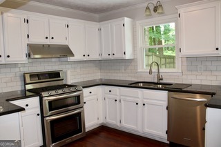 2160 Lakeway Drive Property Photo 28