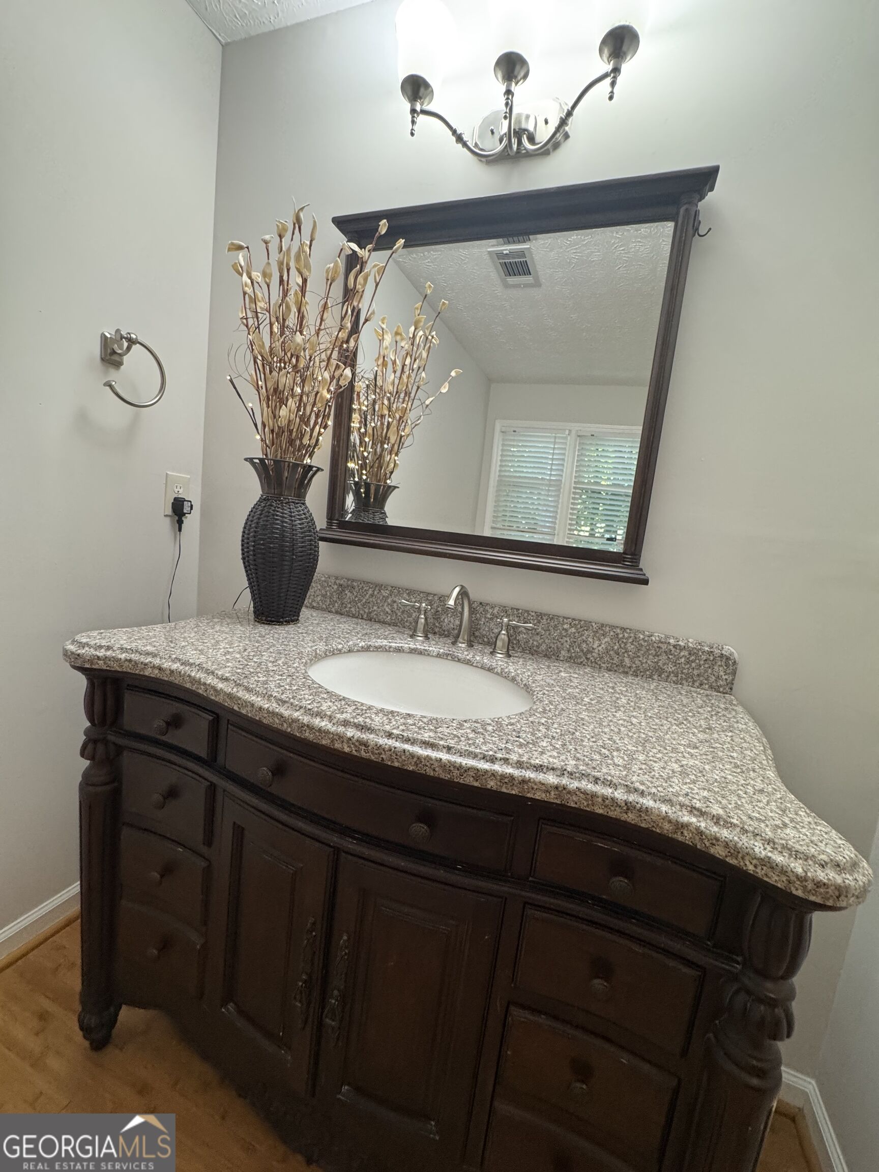 2160 Lakeway Drive Property Photo 33