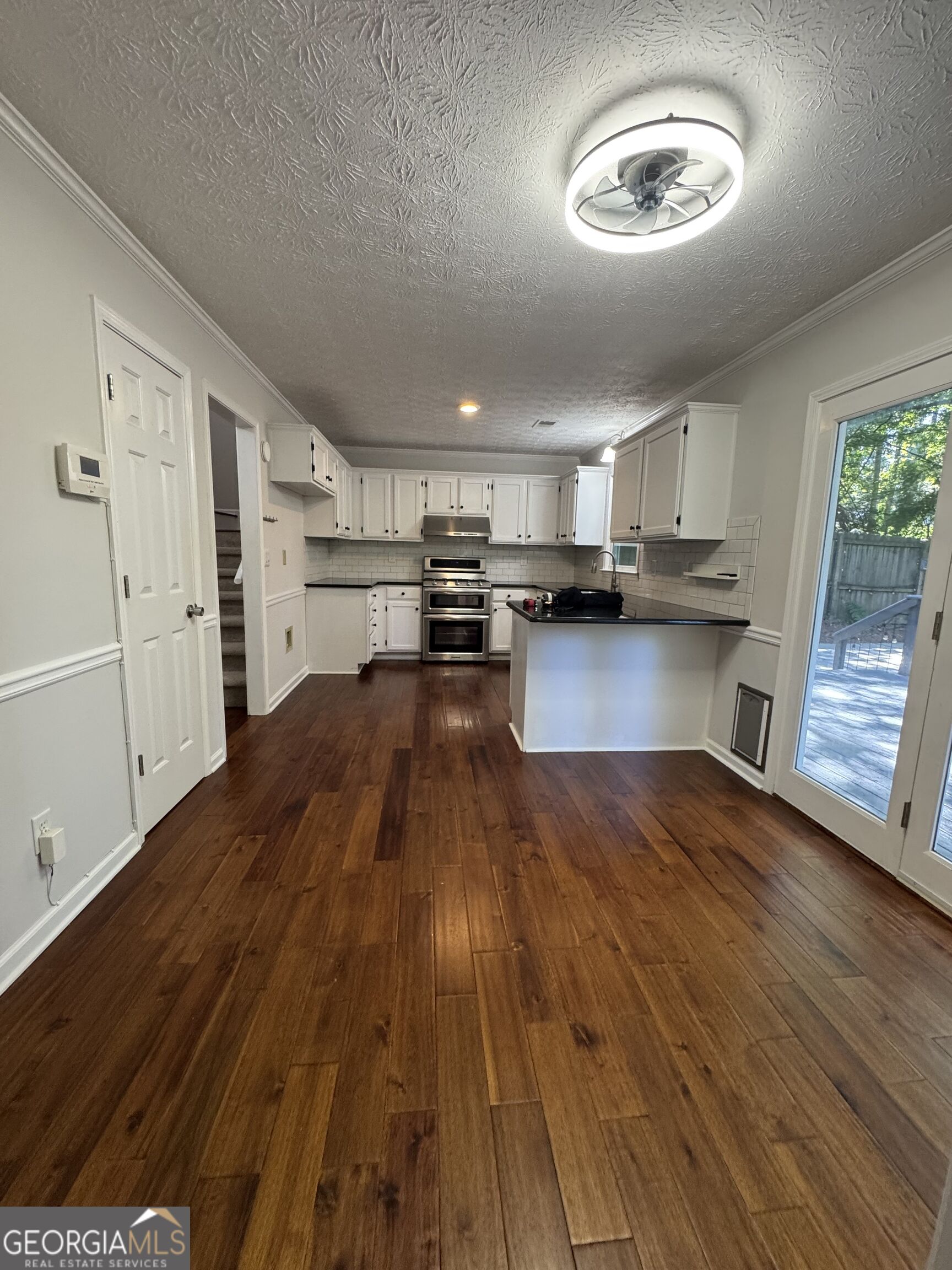 2160 Lakeway Drive Property Photo 43