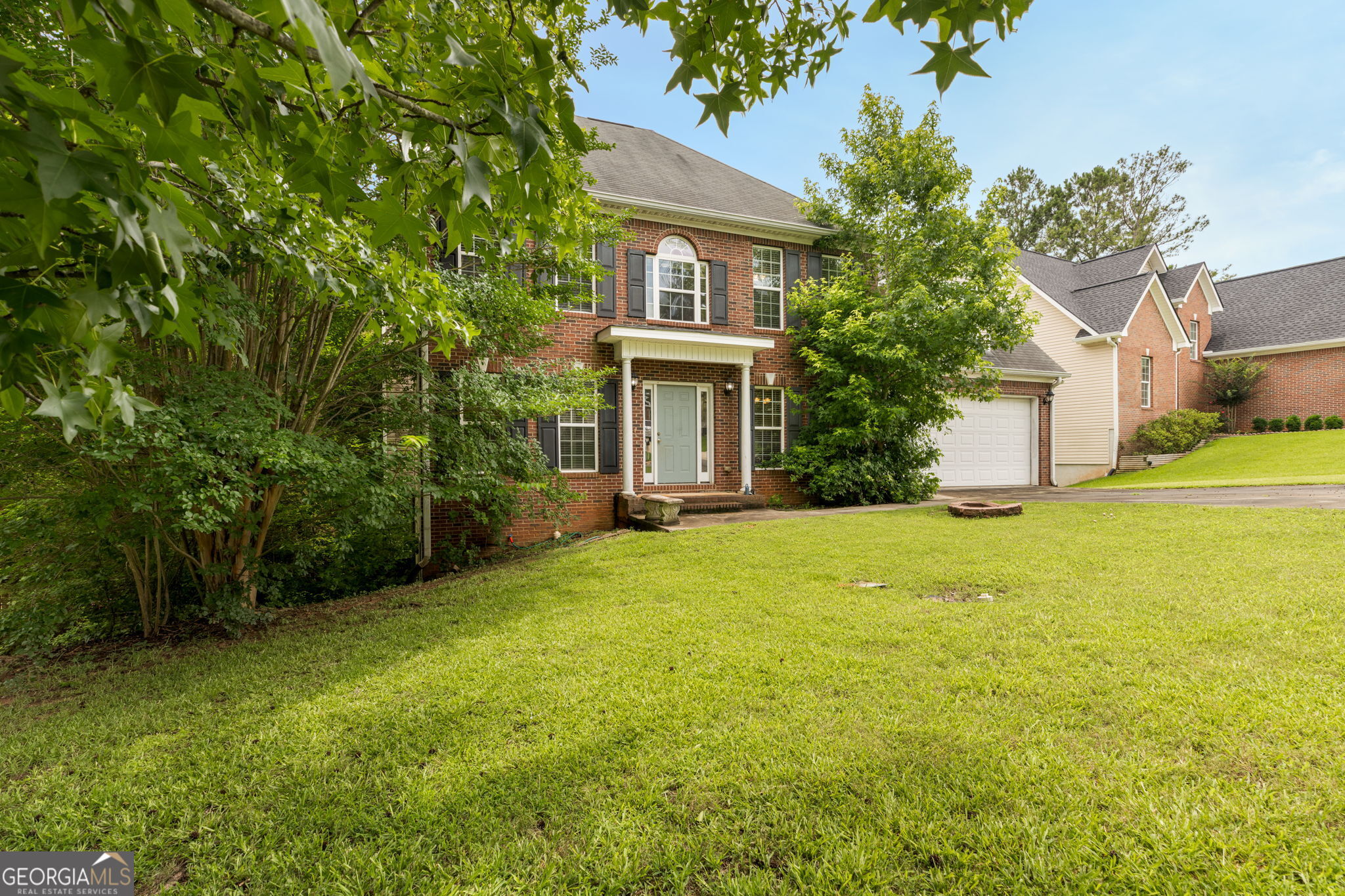 141 Masters Cove Property Photo 3