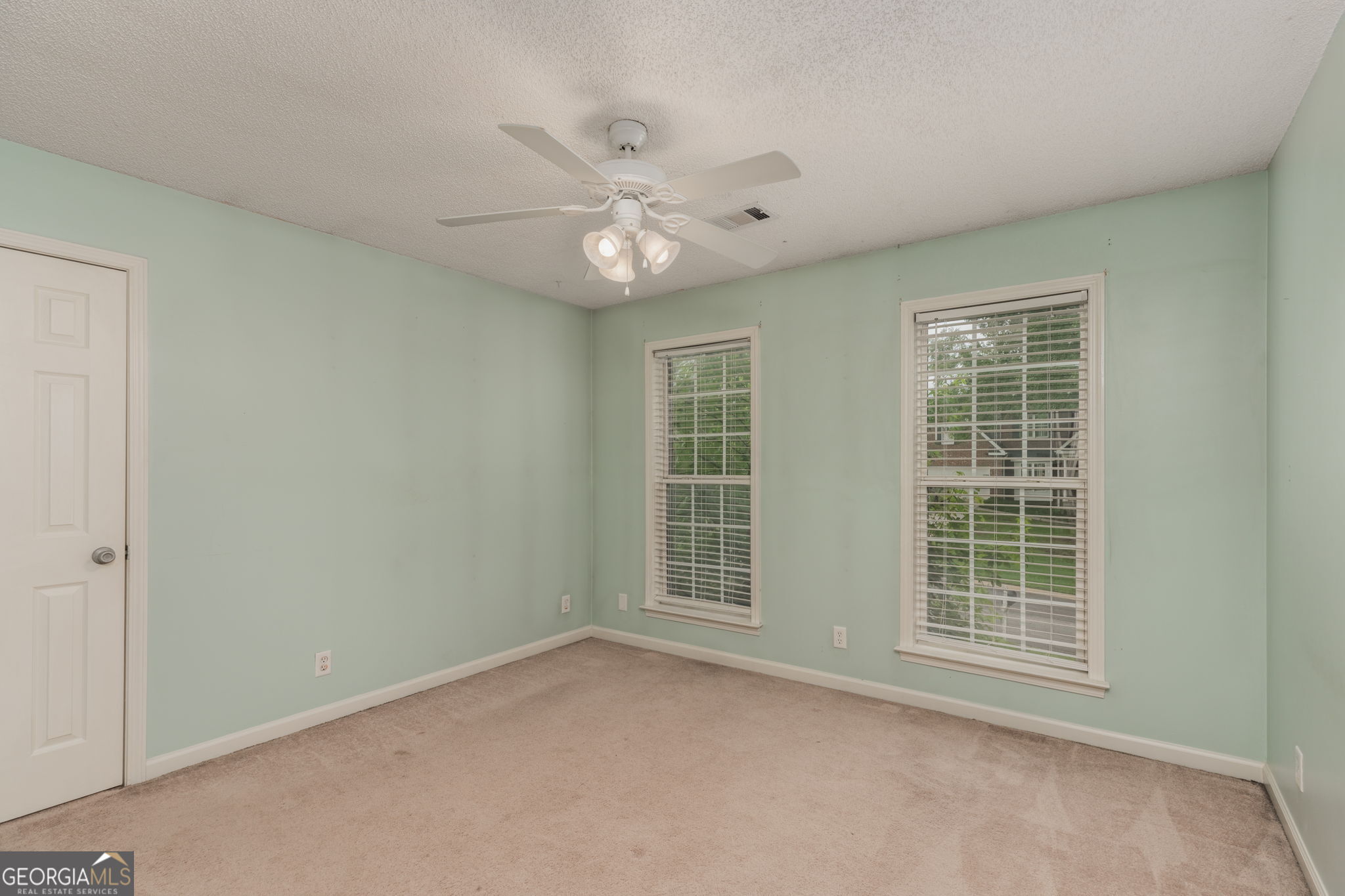141 Masters Cove Property Photo 34