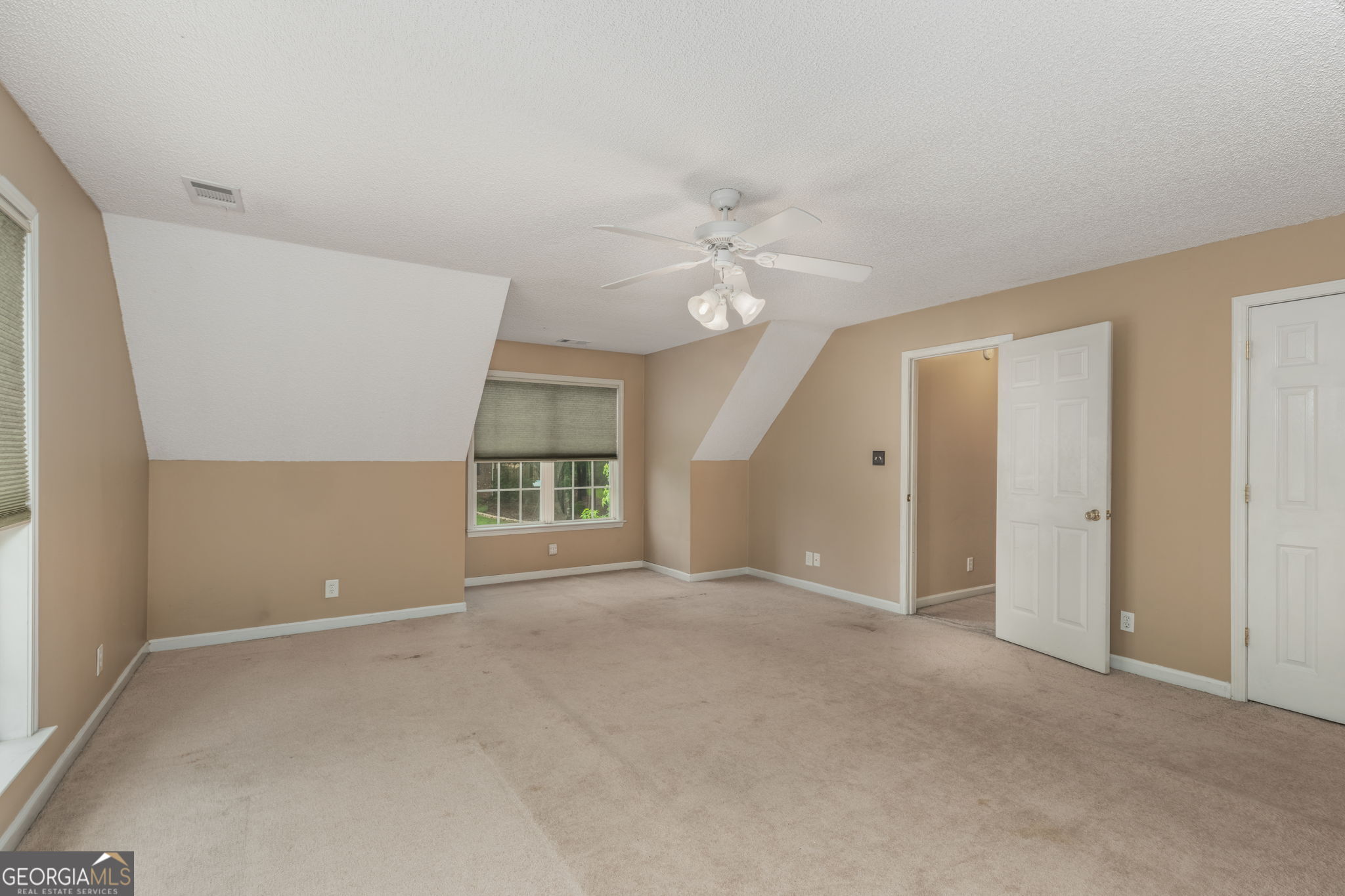 141 Masters Cove Property Photo 39