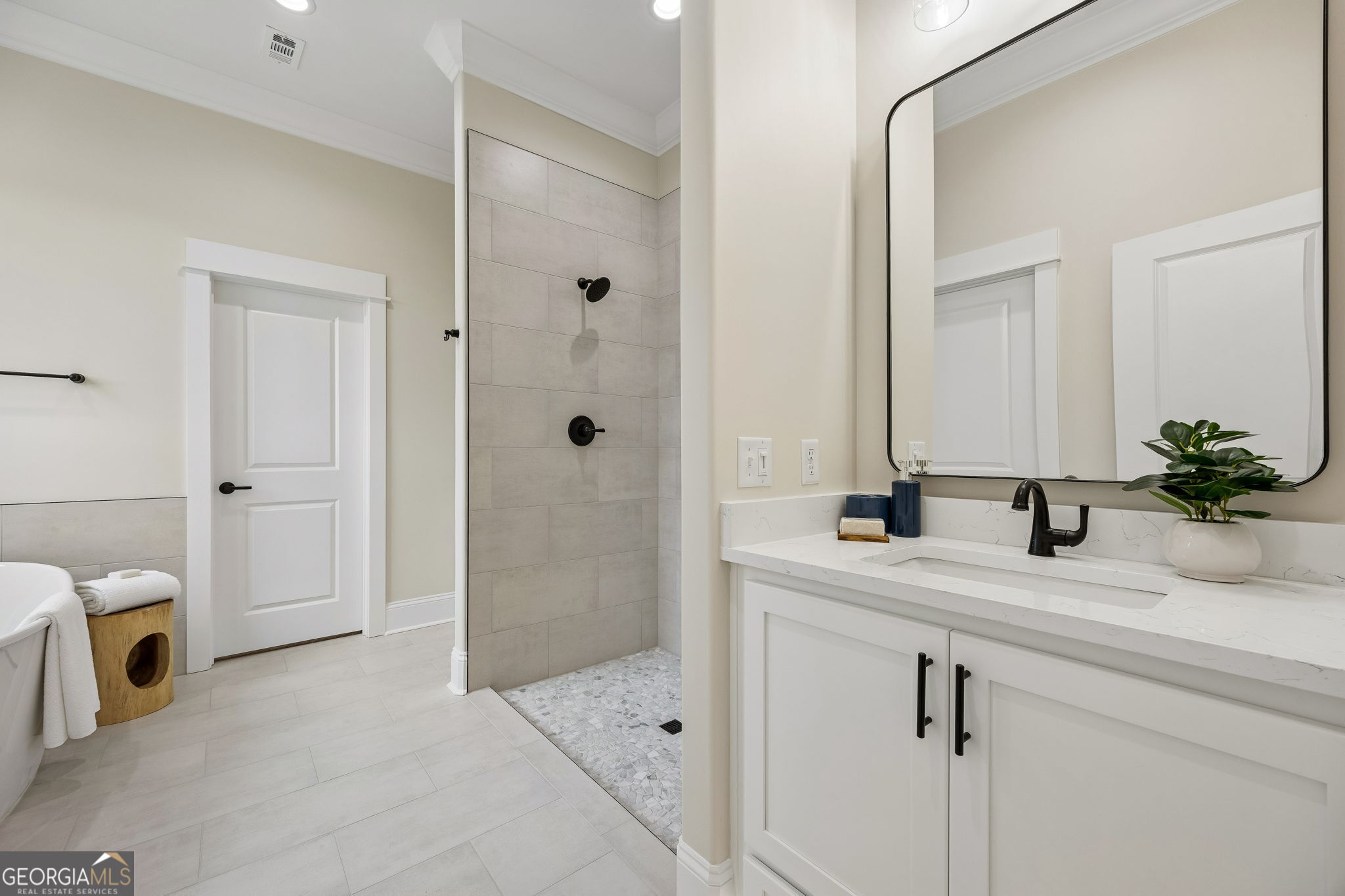 1077 La Vento Lane Property Photo 34
