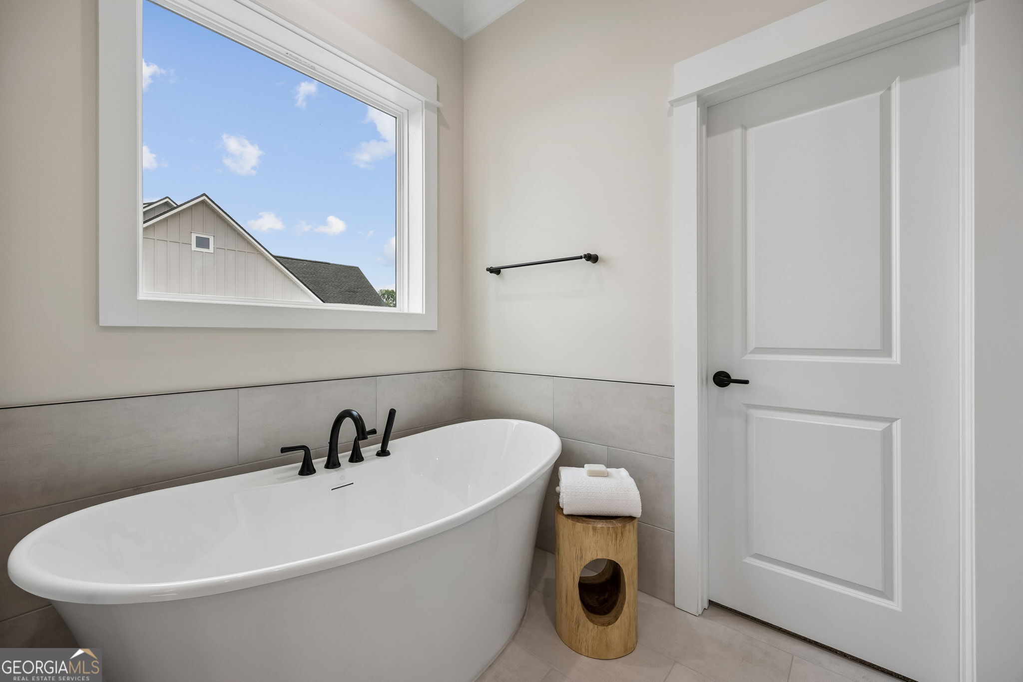 1077 La Vento Lane Property Photo 36