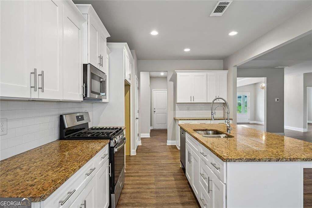 8851 St Andrews Parkway Property Photo 11