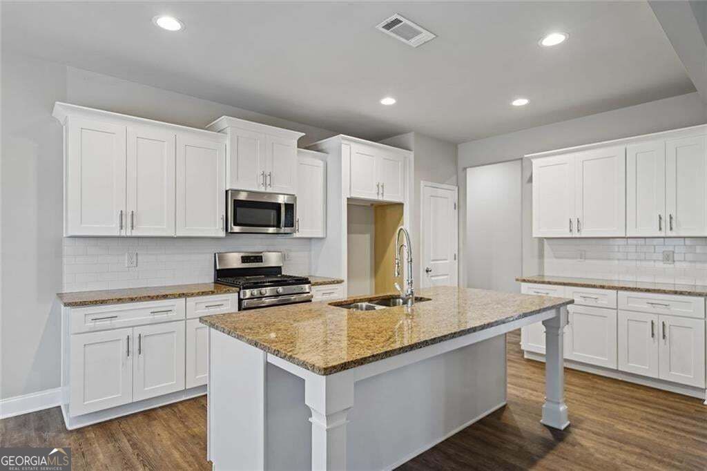 8851 St Andrews Parkway Property Photo 14