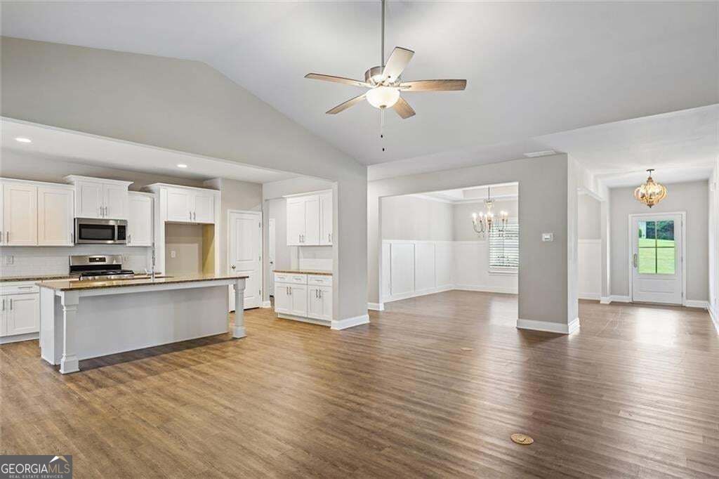 8851 St Andrews Parkway Property Photo 16