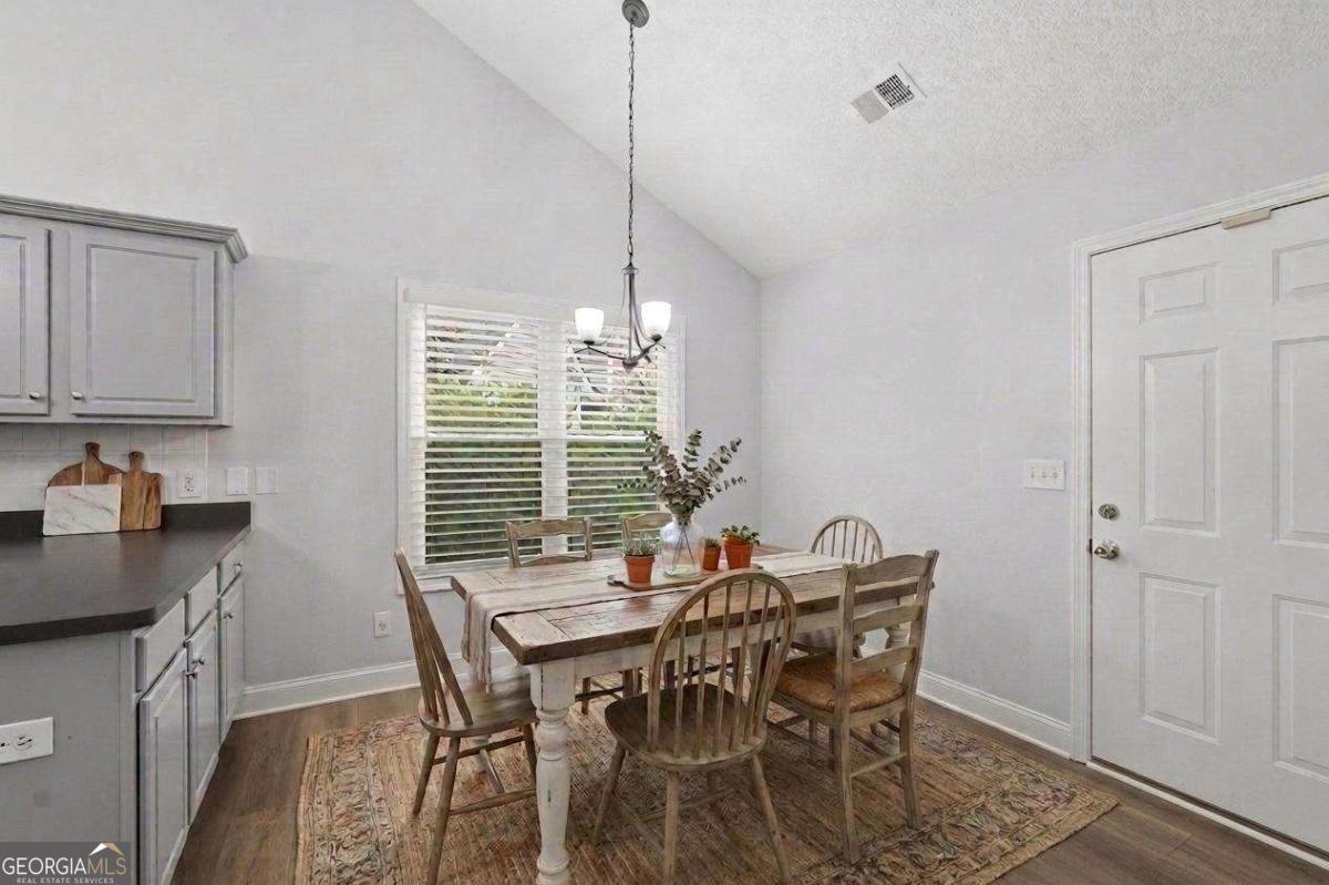5734 Harthorn Park Place Property Photo 11