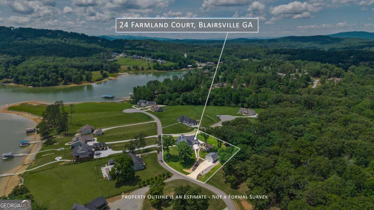 24 Farmland Court Property Photo 6