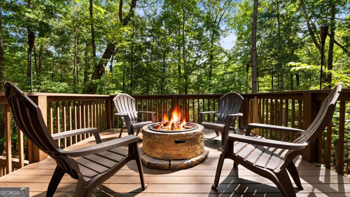 219 Ridge Top Lane Property Photo 4