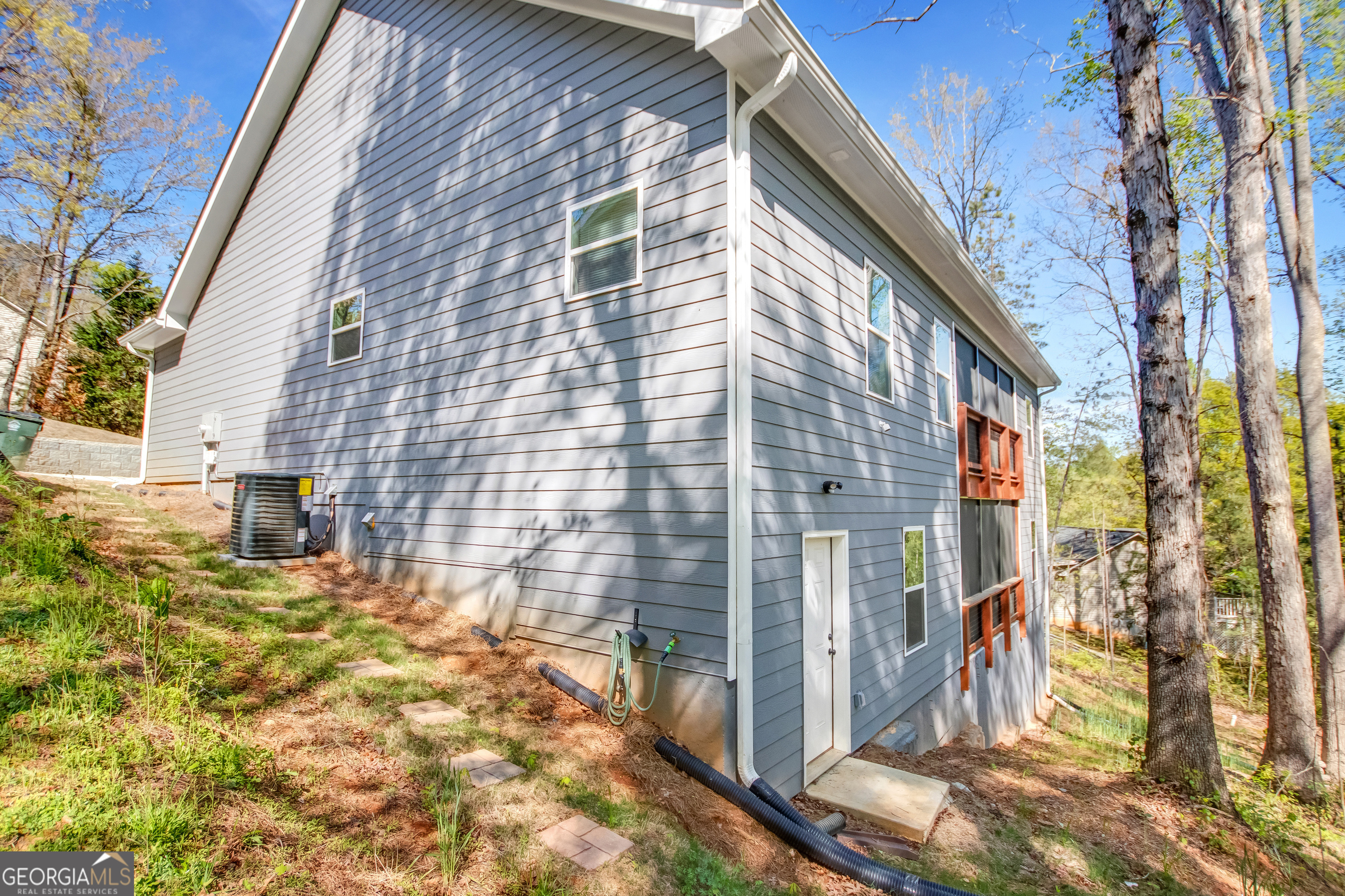 169 View Street Property Photo 5