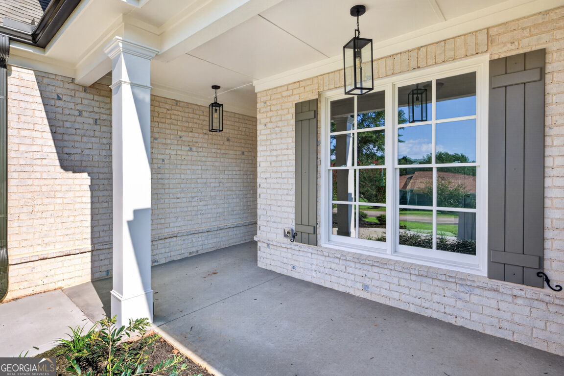 4771 E Reed Road Property Photo 4