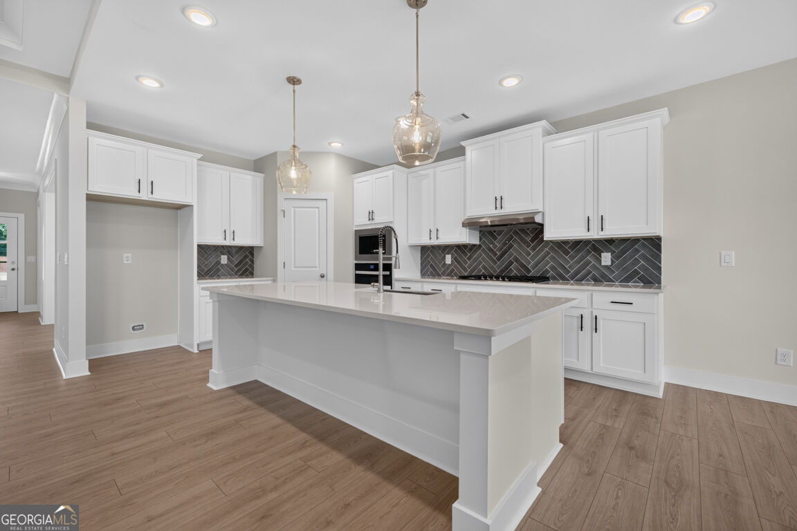 4771 E Reed Road Property Photo 12