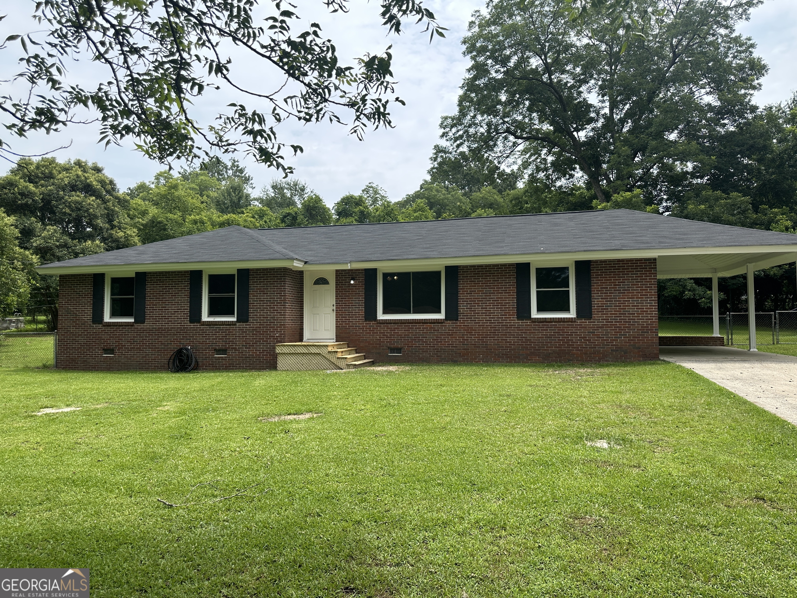 6460 Gibson Road Property Photo 2