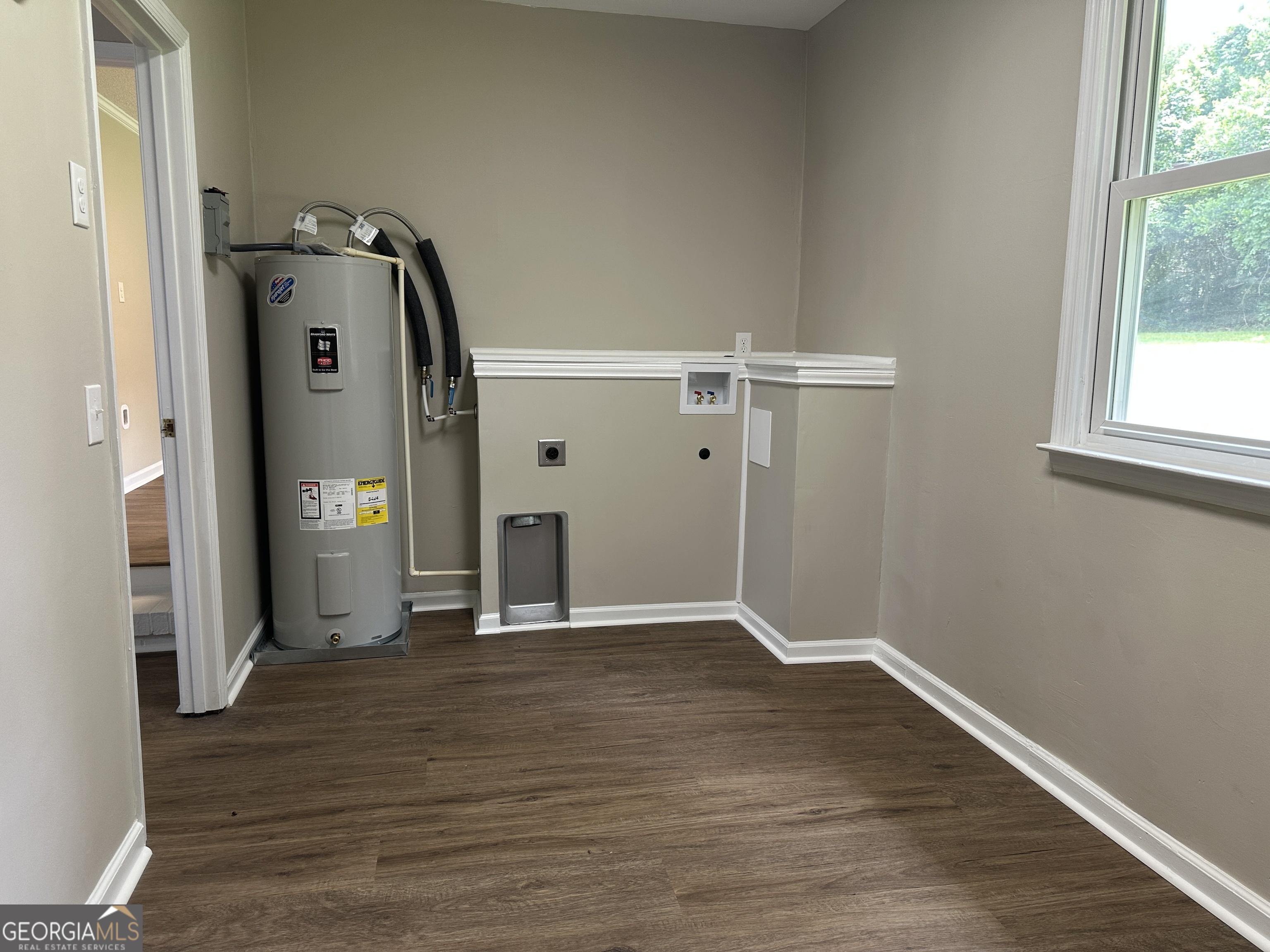 6460 Gibson Road Property Photo 17
