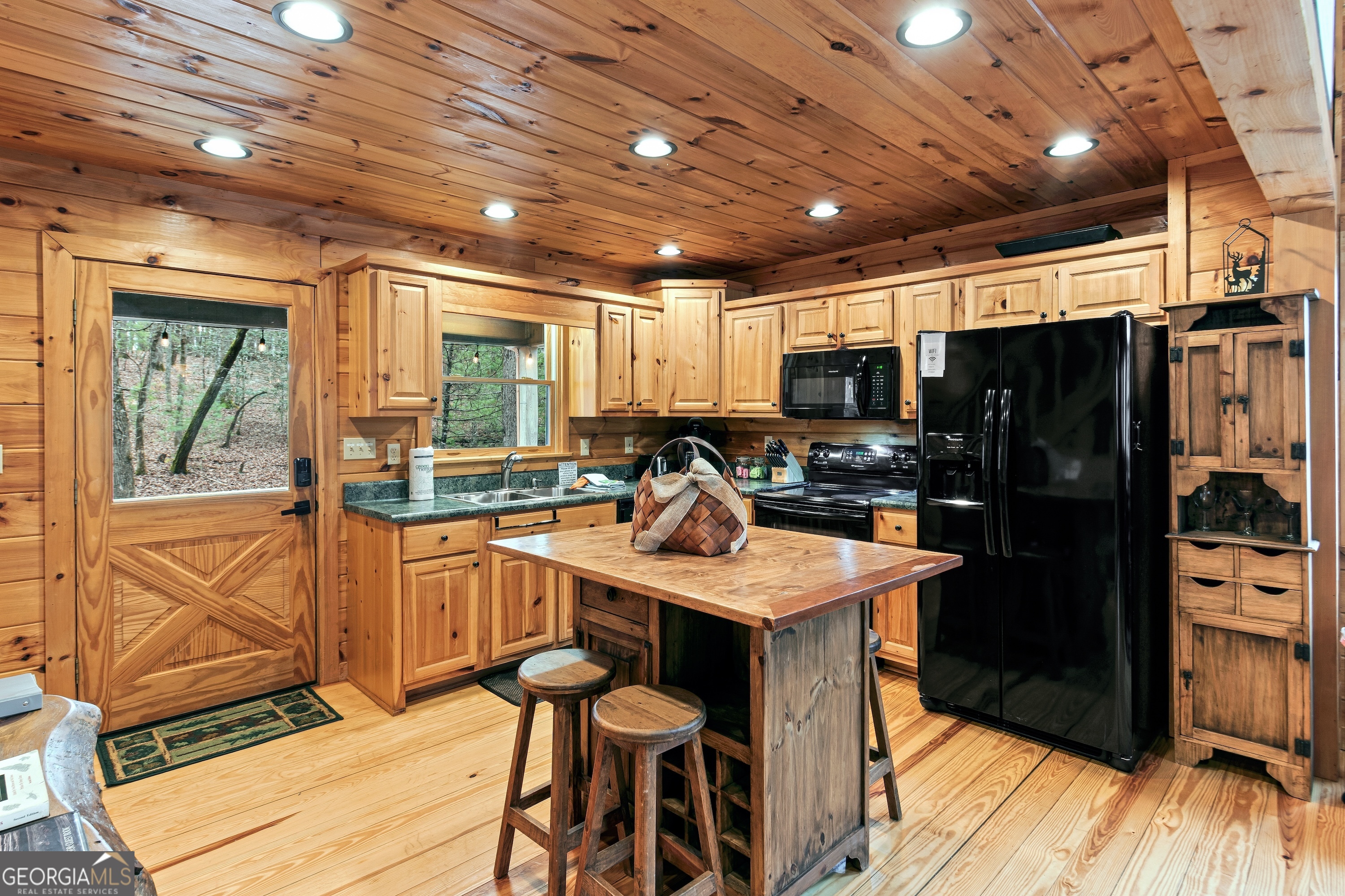 850 Mountain Lake Circle Property Photo 8