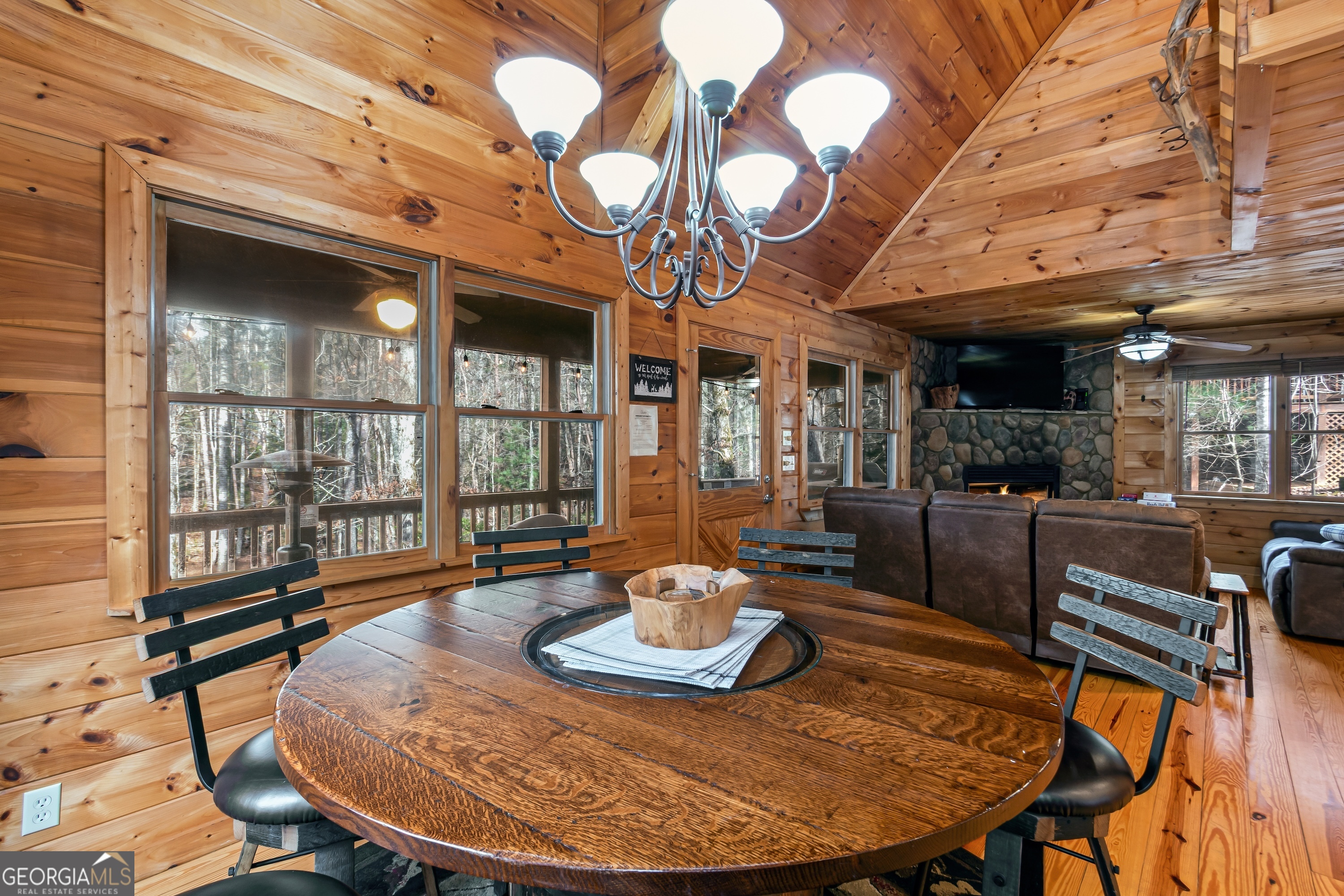 850 Mountain Lake Circle Property Photo 14
