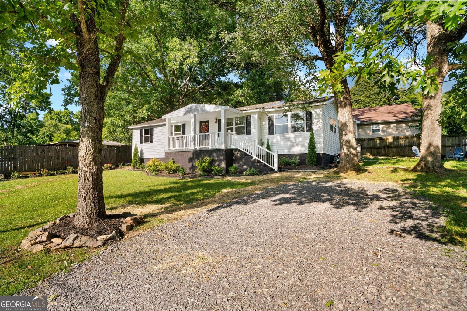 90 Whitman Street Property Photo 2