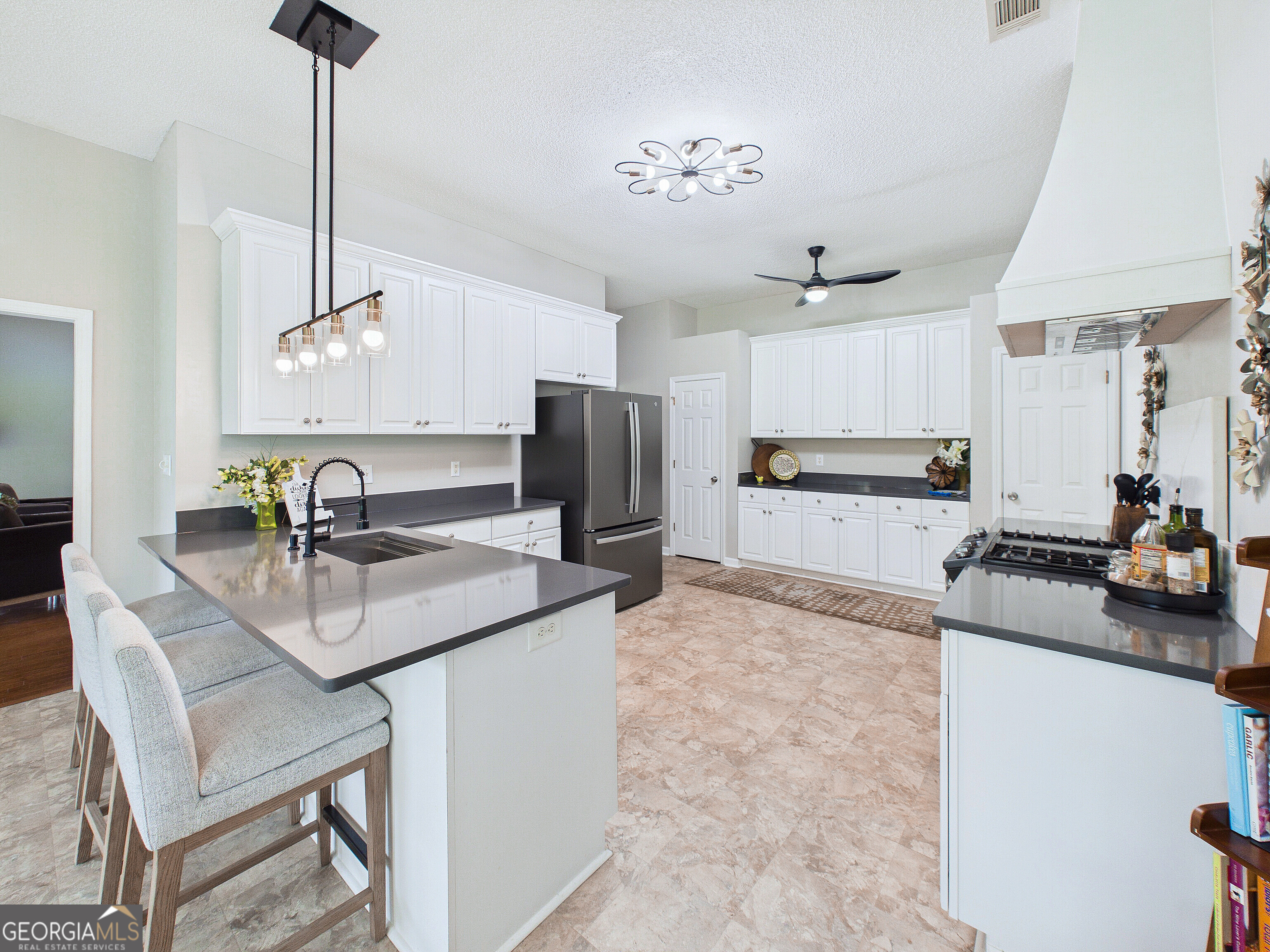 115 Raintree Drive Property Photo 27