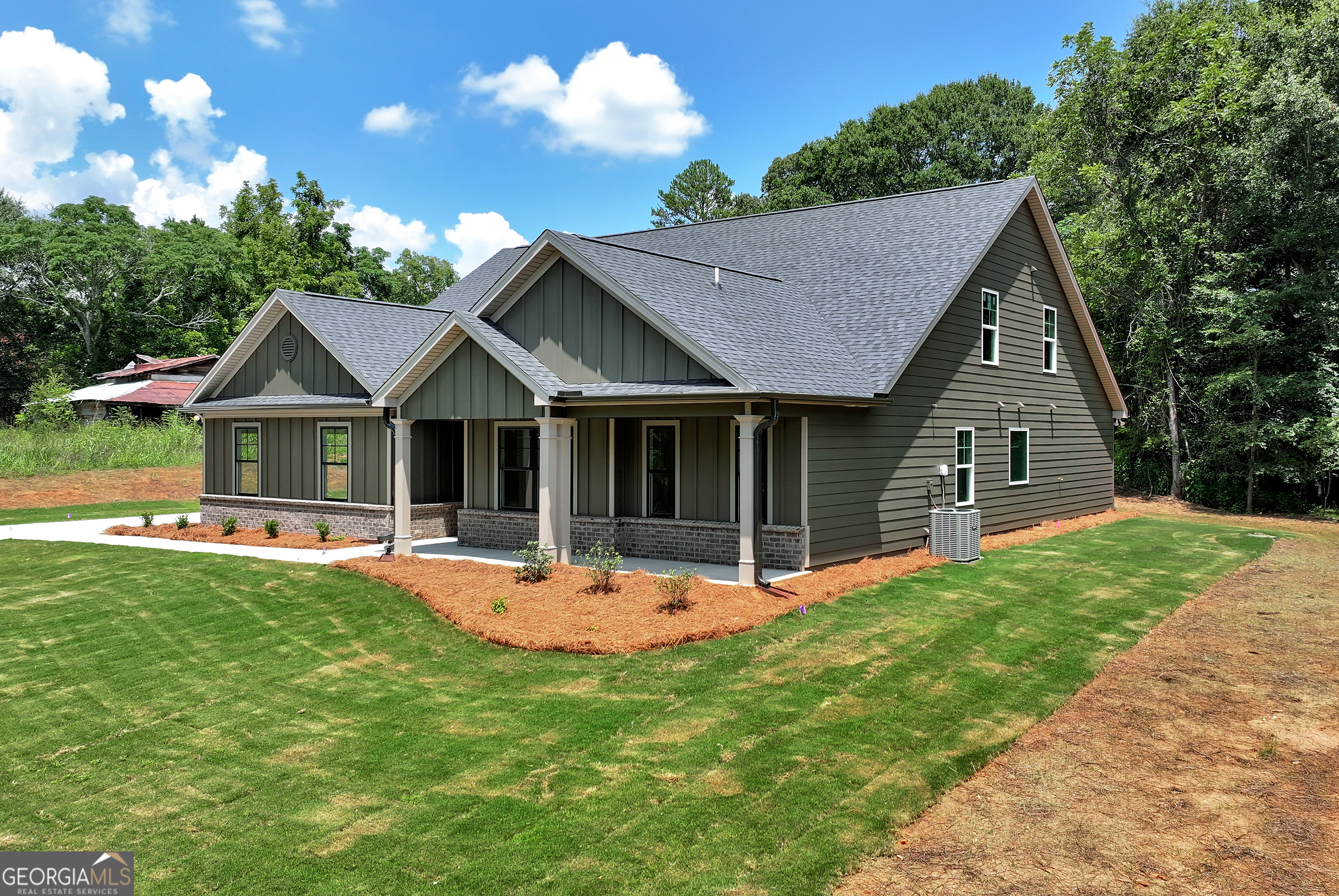 6376 Brockton Loop Property Photo 3