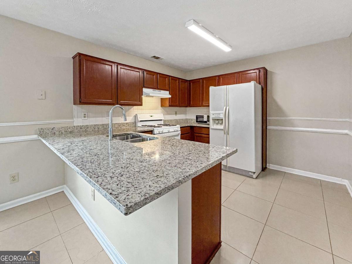 1435 Wheatfield Drive Property Photo 10