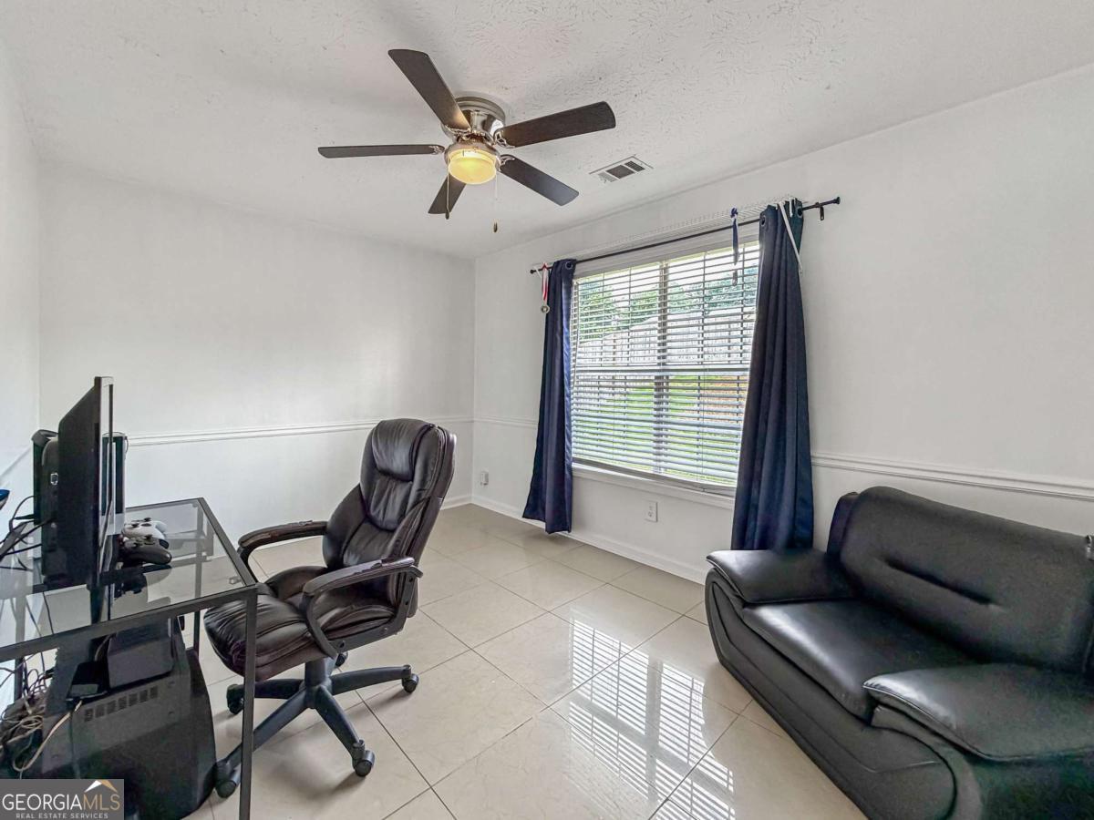 1435 Wheatfield Drive Property Photo 14