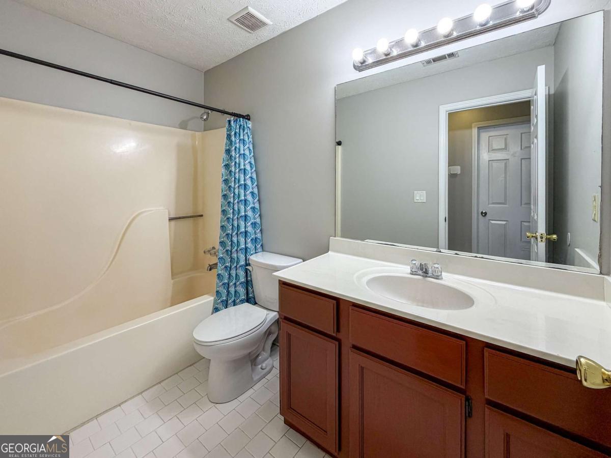 1435 Wheatfield Drive Property Photo 28