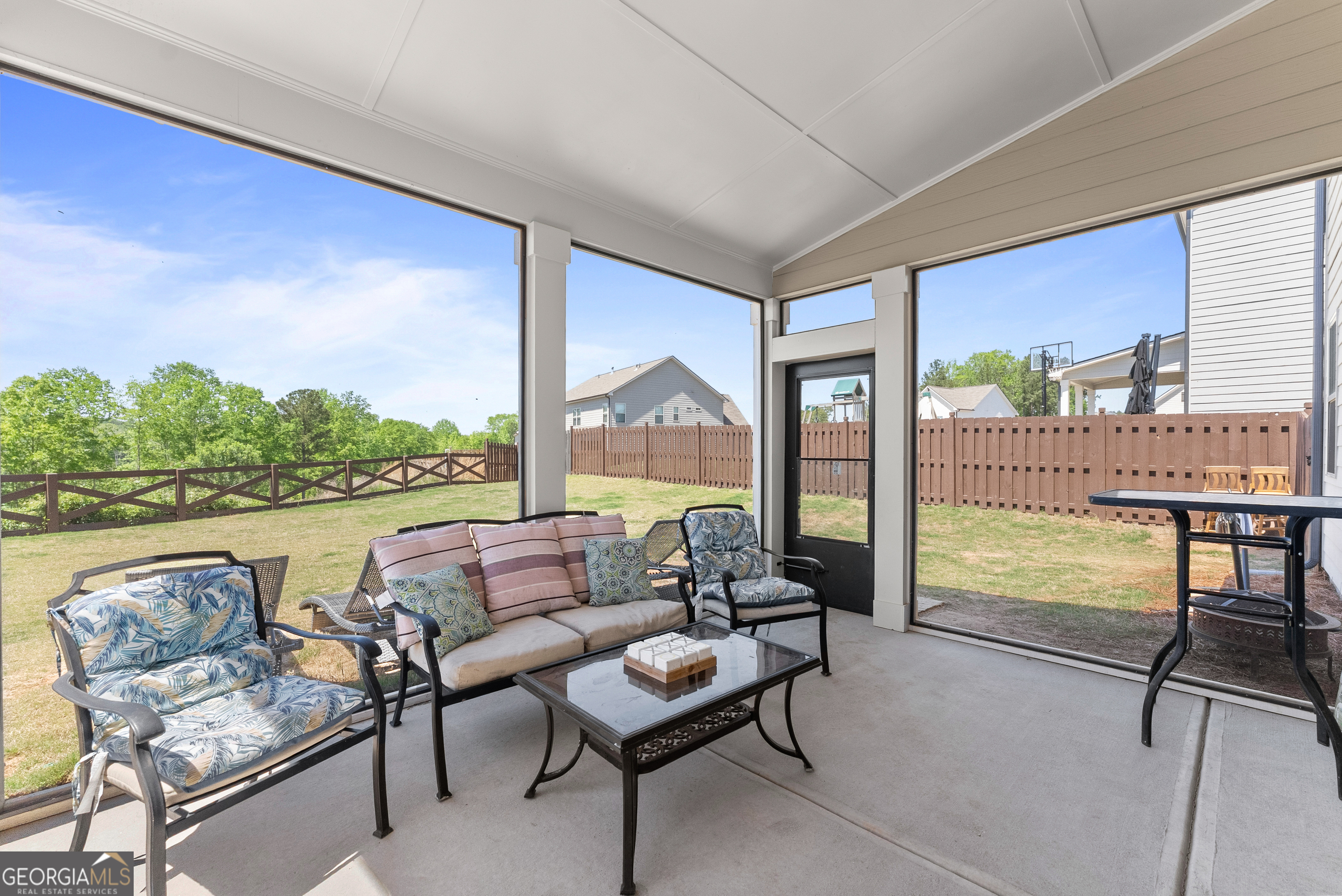 30 Brant Circle Property Photo 45