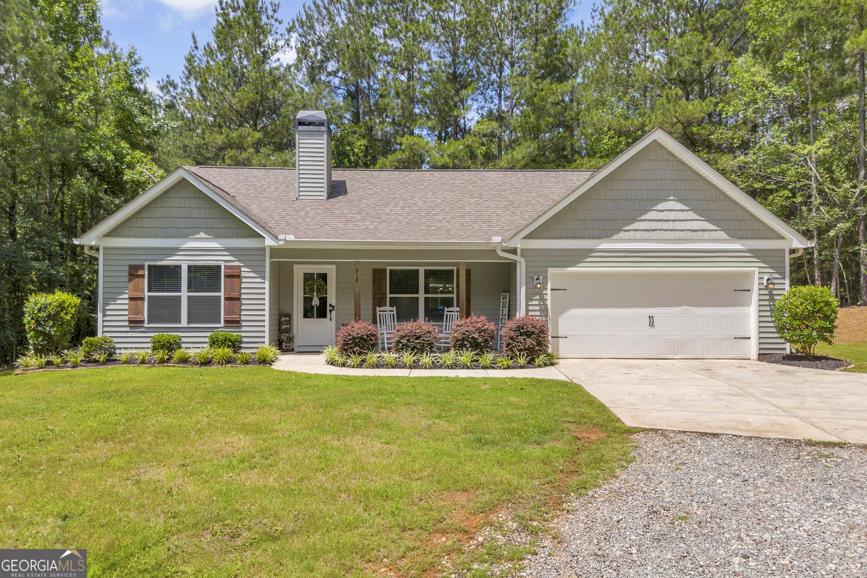 918 Sims Bridge Road Property Photo 1