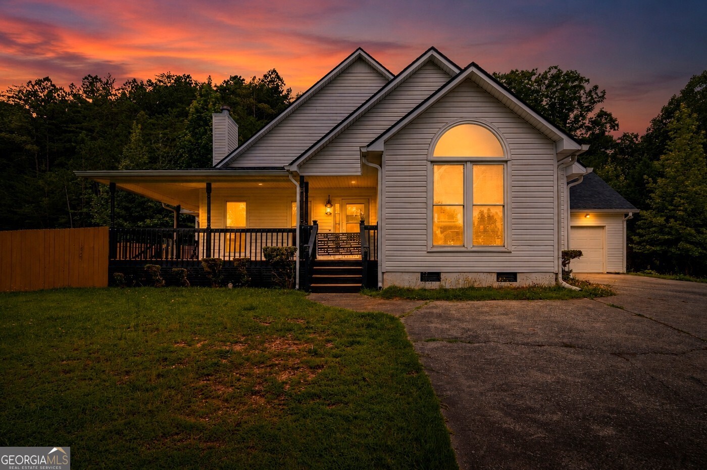 529 Cassville White Road Property Photo 1