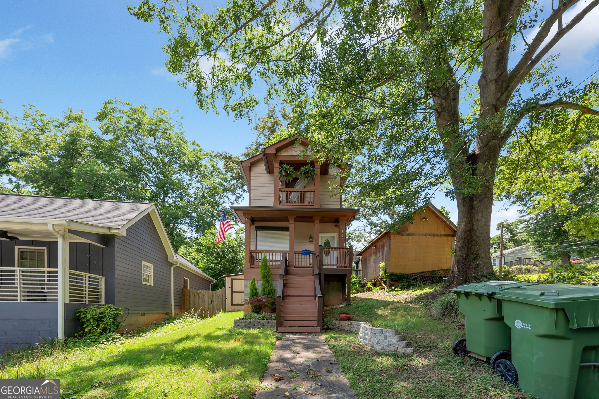 1079 Sims Street SW Property Photo 1