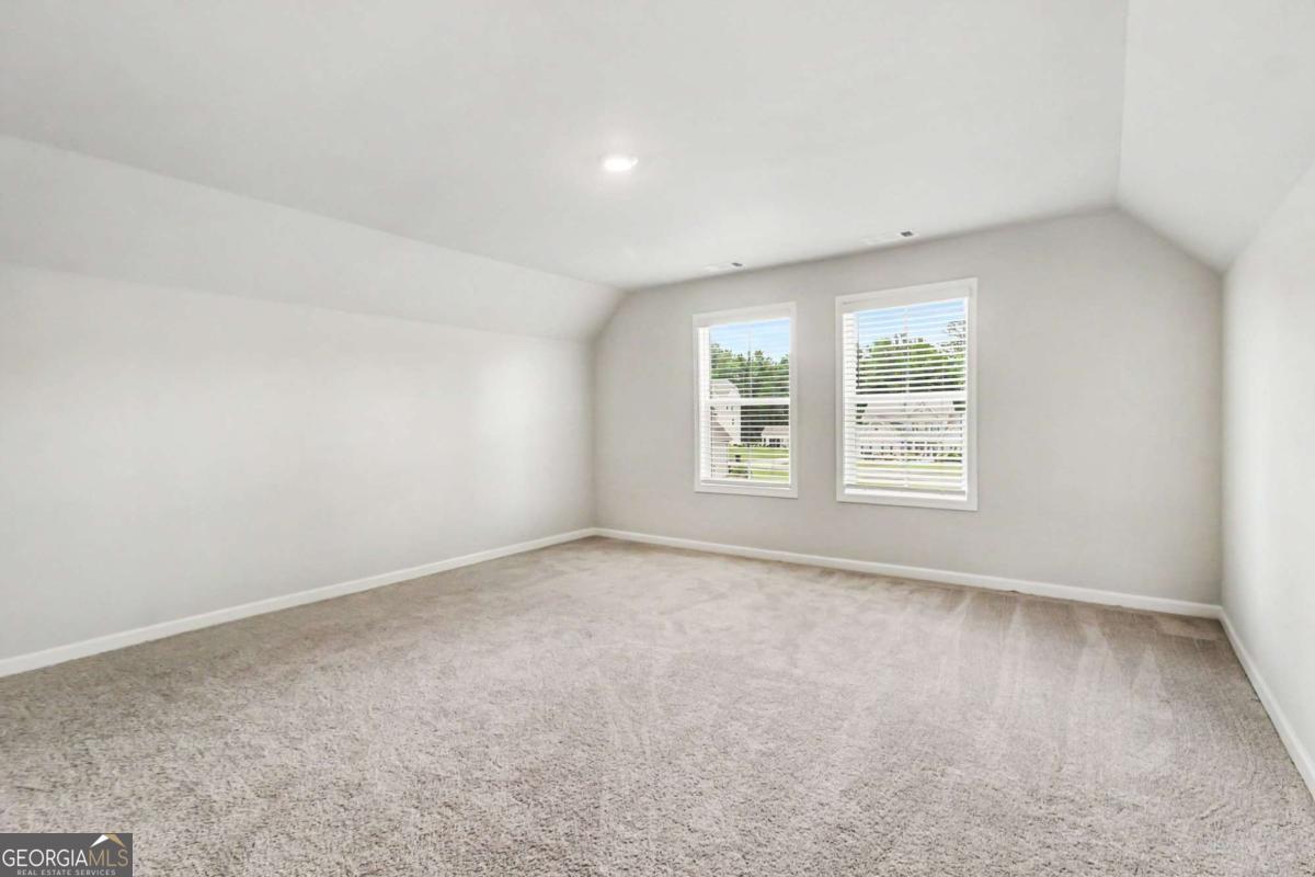 716 Genesee Point Property Photo 27