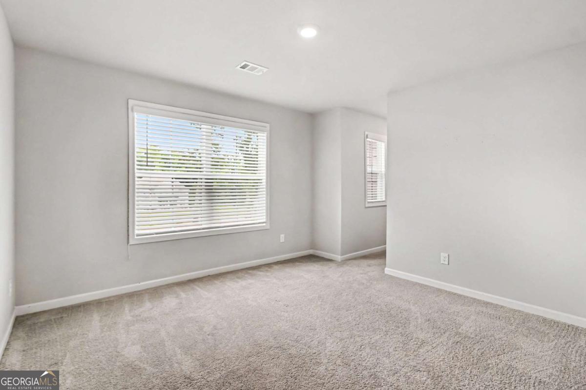 716 Genesee Point Property Photo 28