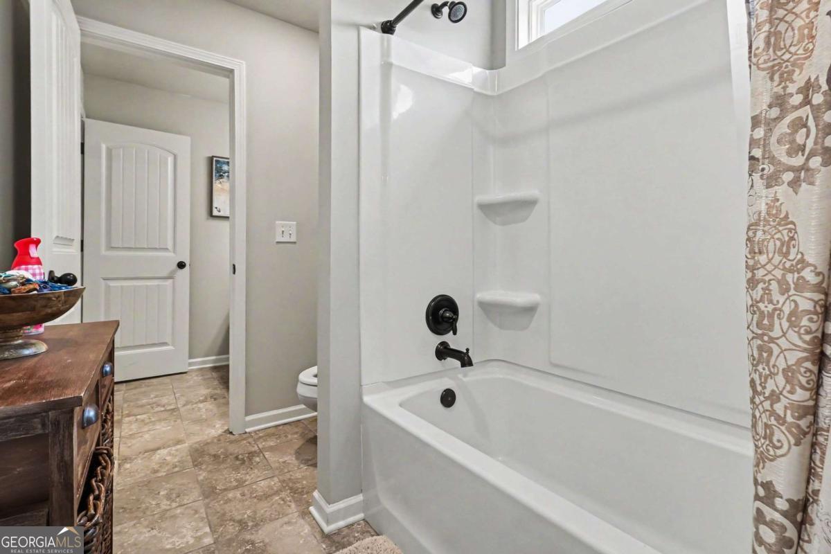 716 Genesee Point Property Photo 37