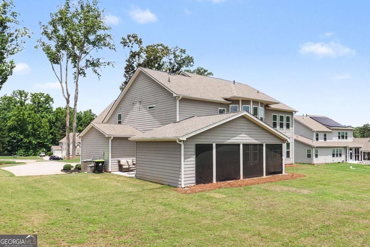 716 Genesee Point Property Photo 43