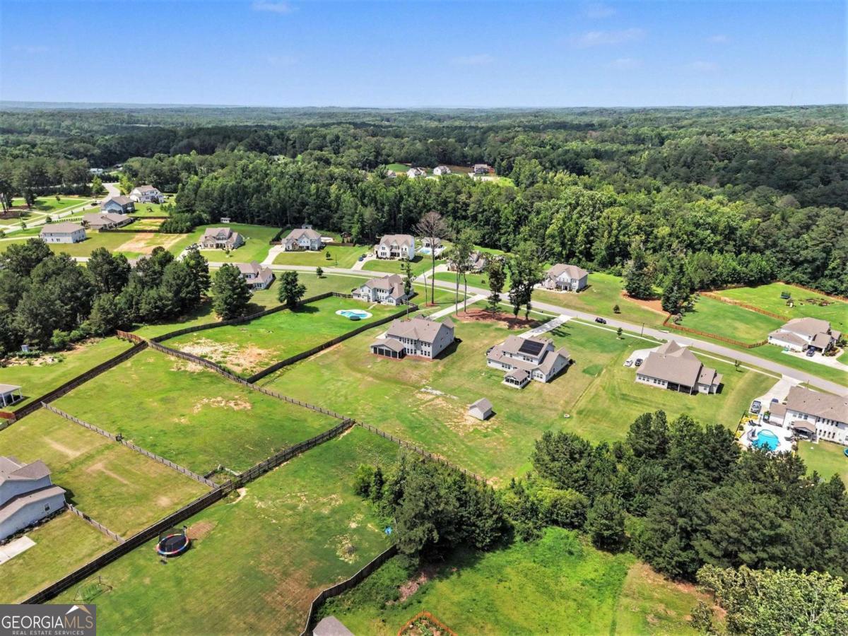716 Genesee Point Property Photo 49