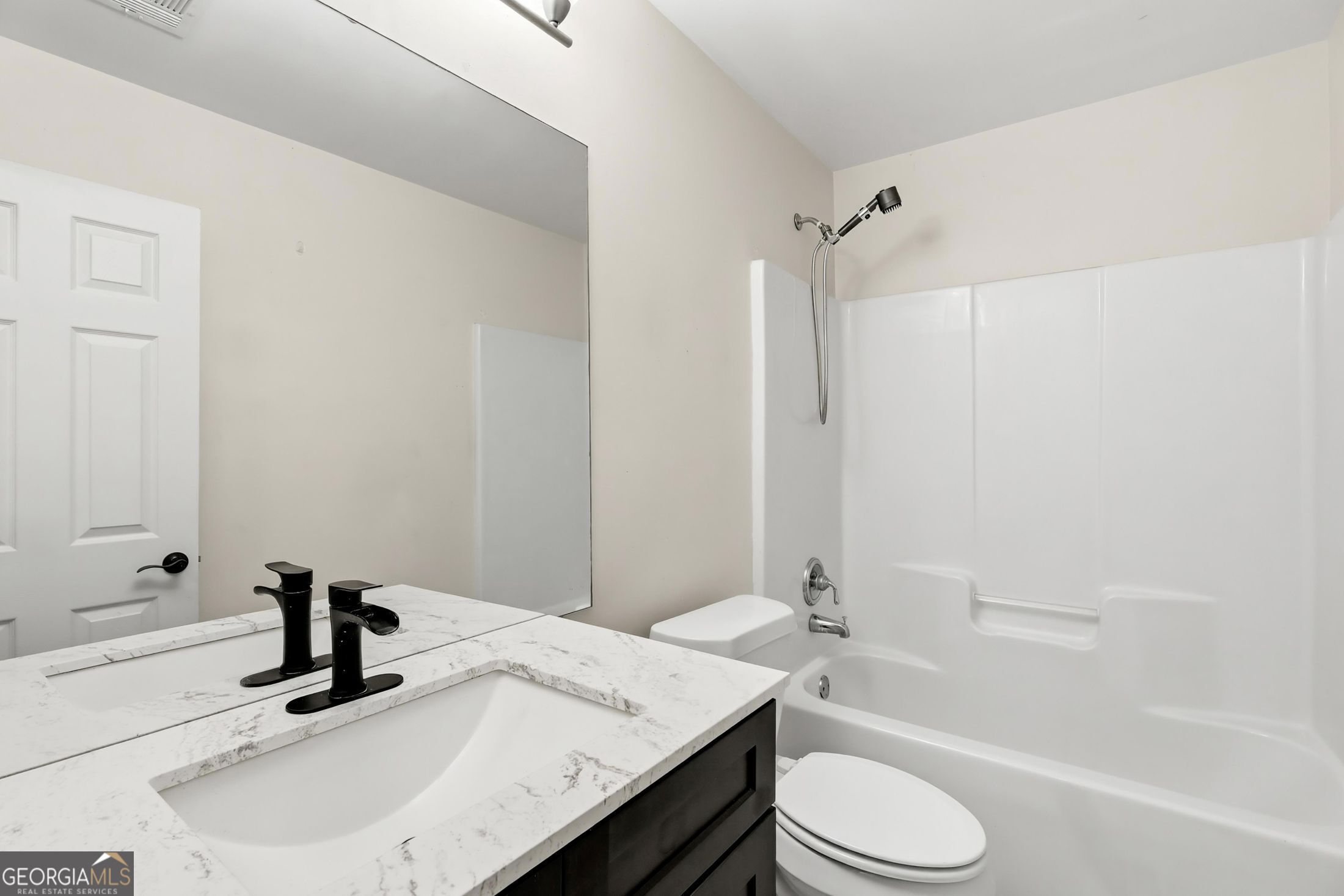 136 Lumby Lane Property Photo 32