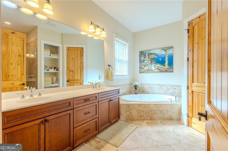 281 Chilhoe Drive Property Photo 18