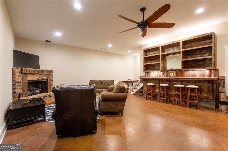281 Chilhoe Drive Property Photo 31
