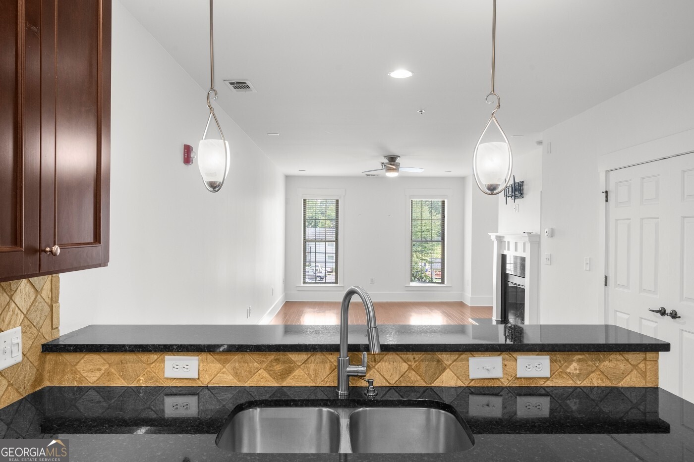 2360 Logan Circle Ne # 101 Property Photo 12