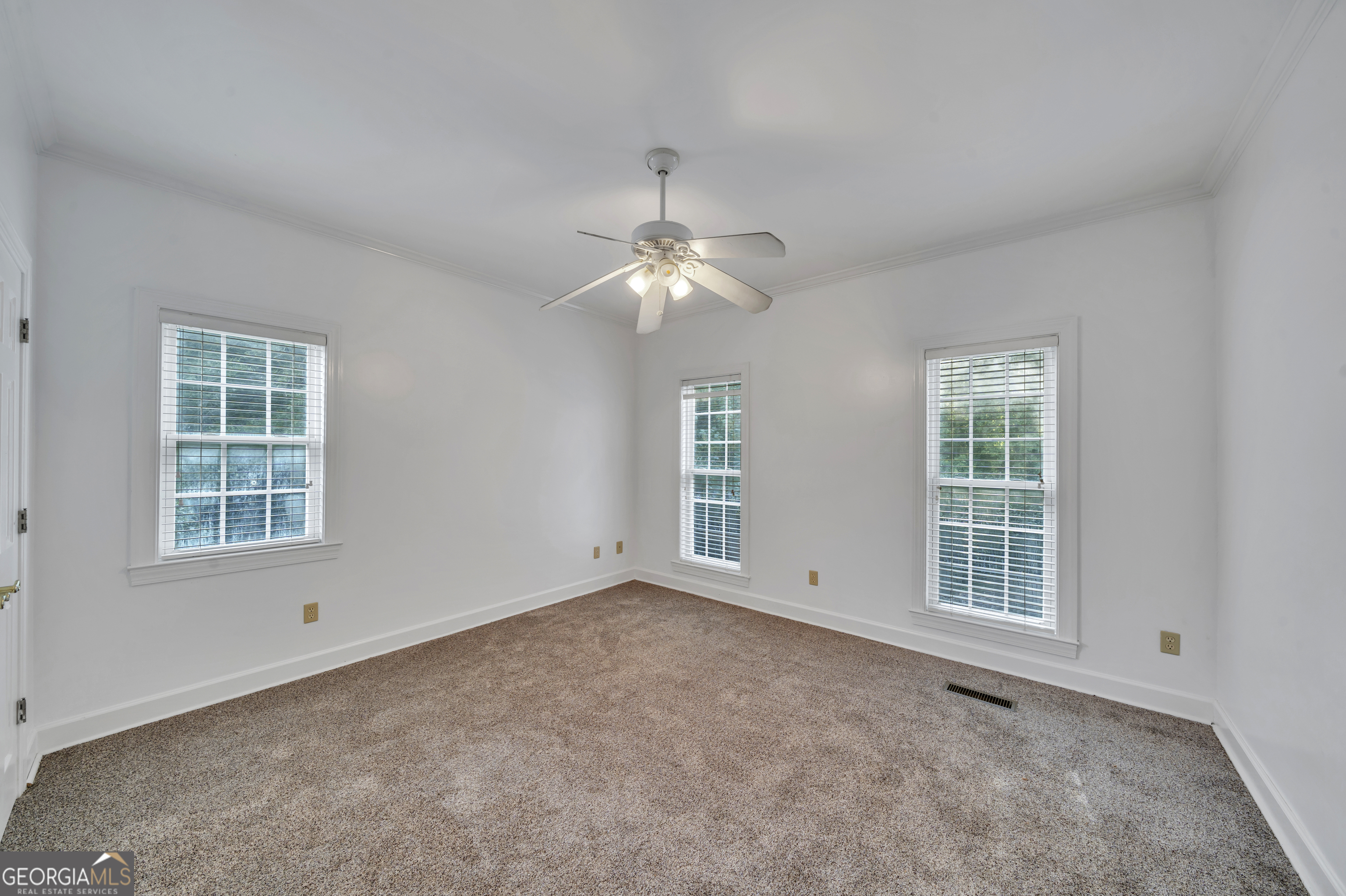 104 Westlake Circle Property Photo 24